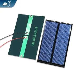 工厂制造的 多晶高效太阳能电池 84.5×55.5mm 方形太阳能电池板 5.5V 100MA 小尺寸 15CM 电线