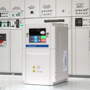 AC Single Phase 400W 220V MPPT Solar Water Pump Inverter VFD Drive CV900S Series Variable Frequency IP20 Motor