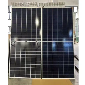 单晶硅BIPV太阳能电池板 650W-670W 21.6%转换效率 CE ISO TUV认证 25年保修 光伏组件