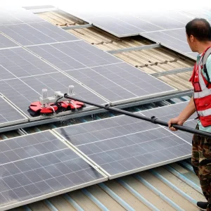 Electric Dry and Wet Roller Brush Solar Panel Cleaning Tool for PV Module Maintenance