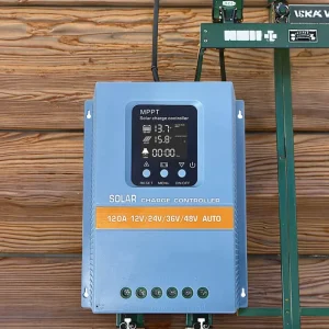 MPPT 120A 12V 24V 36V 48V Auto Solar Charge Controller with LCD and Dual USB