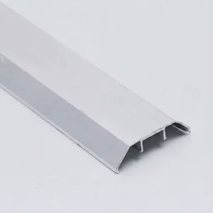 Yuxin BIPV Waterproof Cover Solar Photovoltaic Accessory Hot Dip Galvanized Aluminum Alloy Bracket Lateral Cover Plate Rainwater